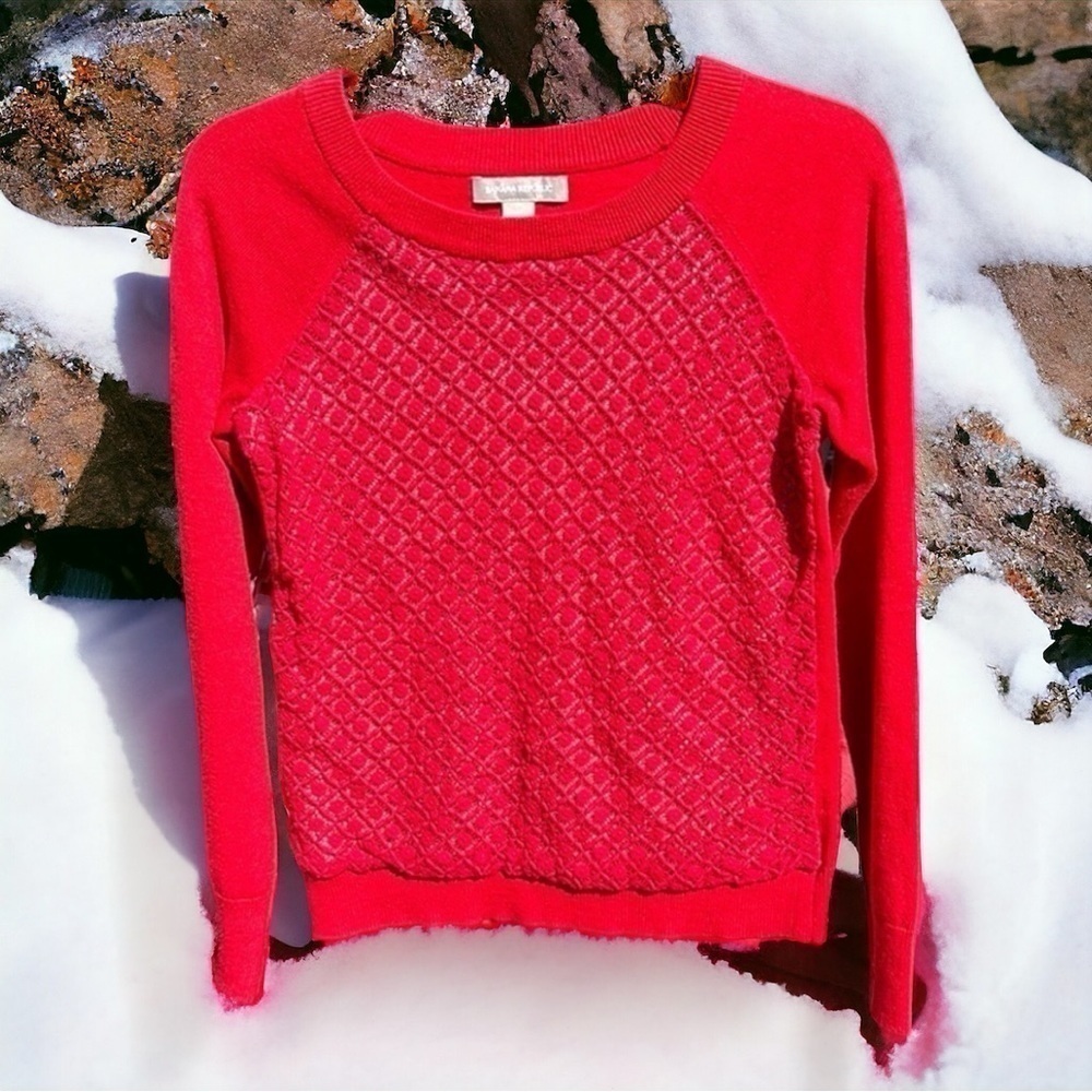 BANANA REPUBLIC~SWEATER~RED CROCHET/LACE OVERLAY FRONT~GENTLY USED CONDITION~TC